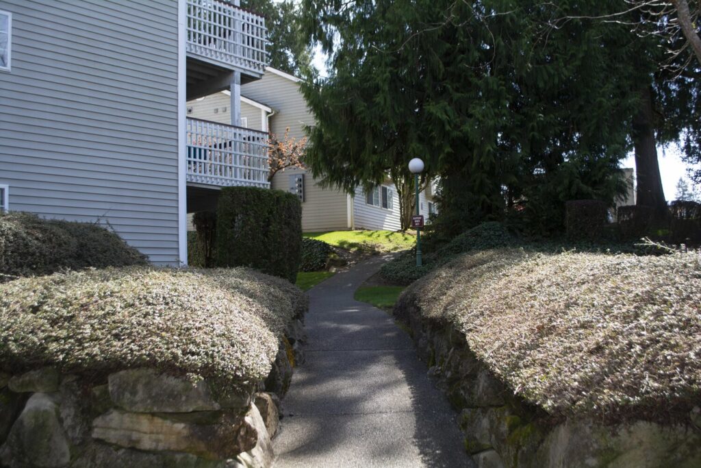 Landis Pointe Olympic MultiFamily Management