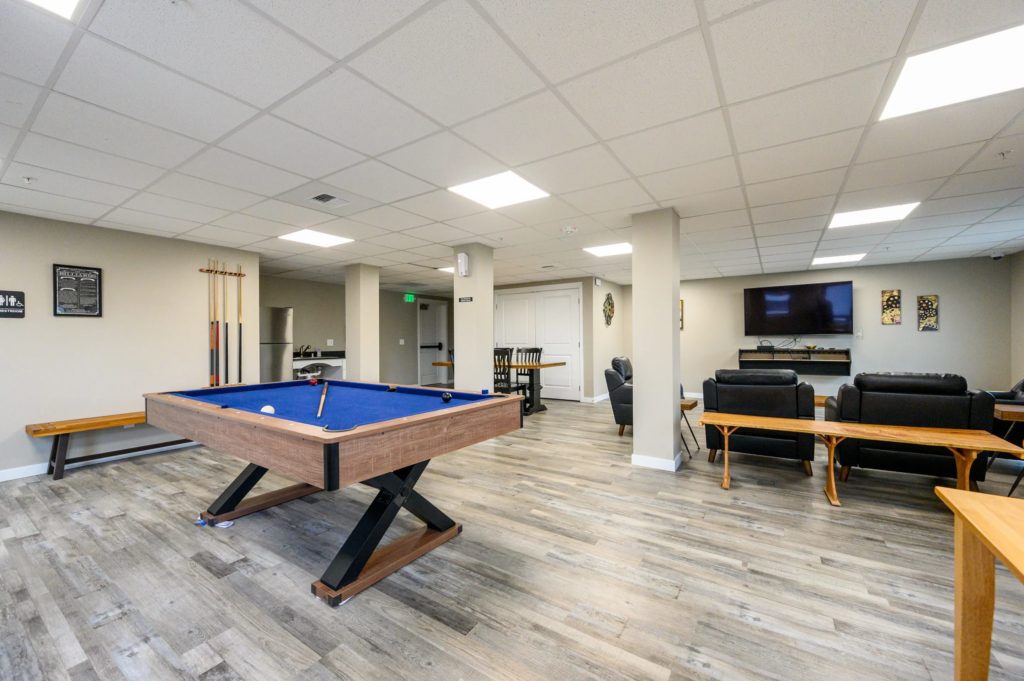 Elwood Edge Apartments Olympic MultiFamily Management