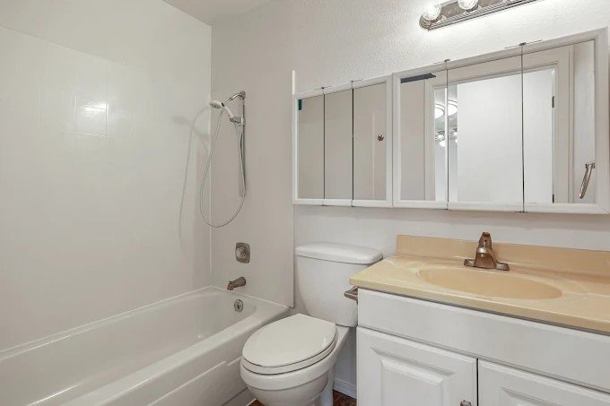 Eastwynd apartments in Bremerton, WA