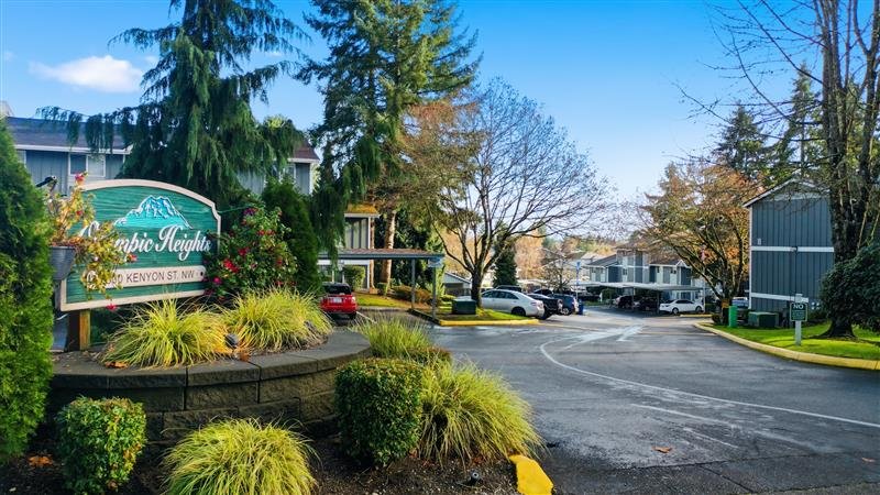 Olympic Heights apartments in Olympia, WA