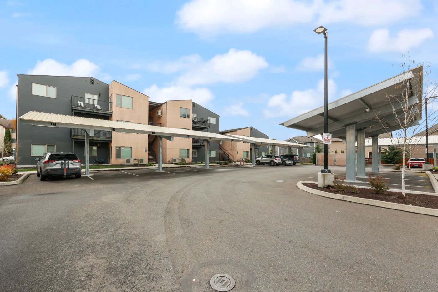 Crescent Point apartments in Olympia, WA