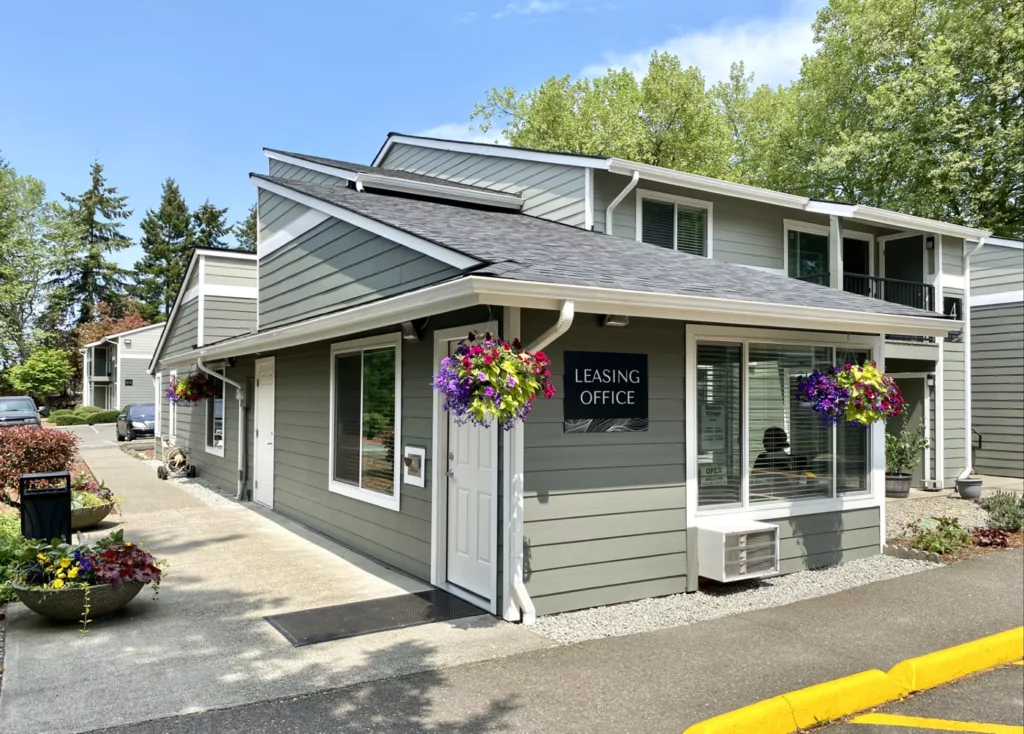 Benson Village apartments in Kent, WA