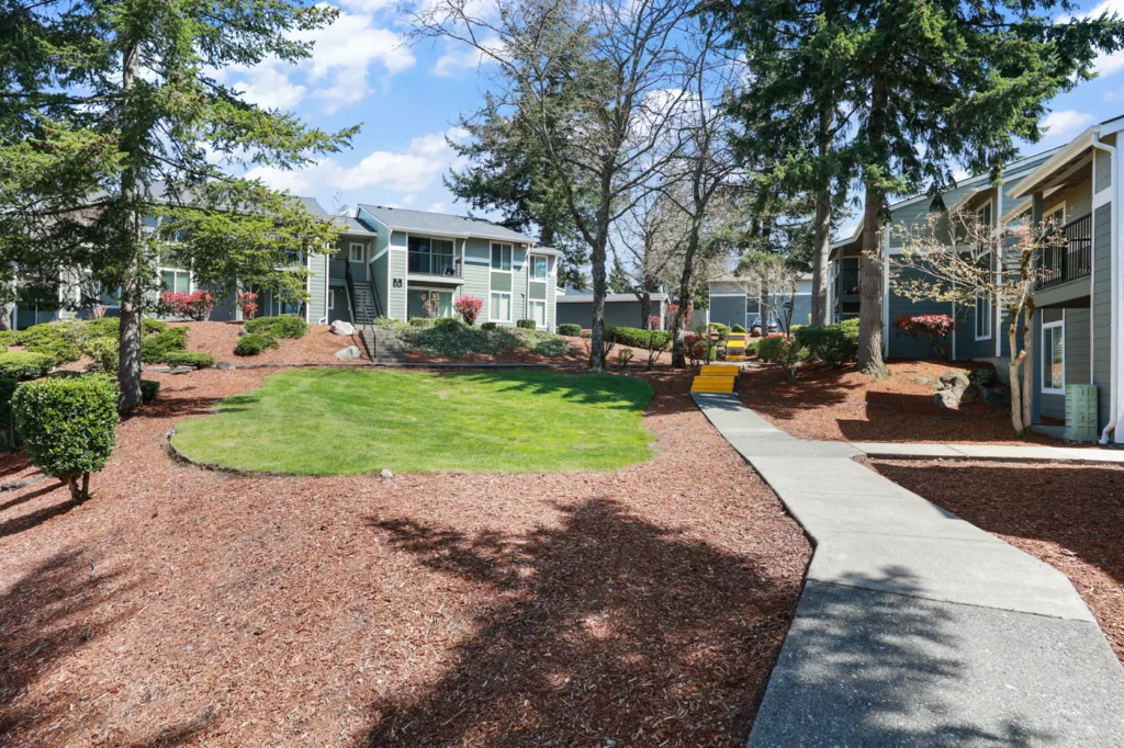 Benson Village apartments in Kent, WA