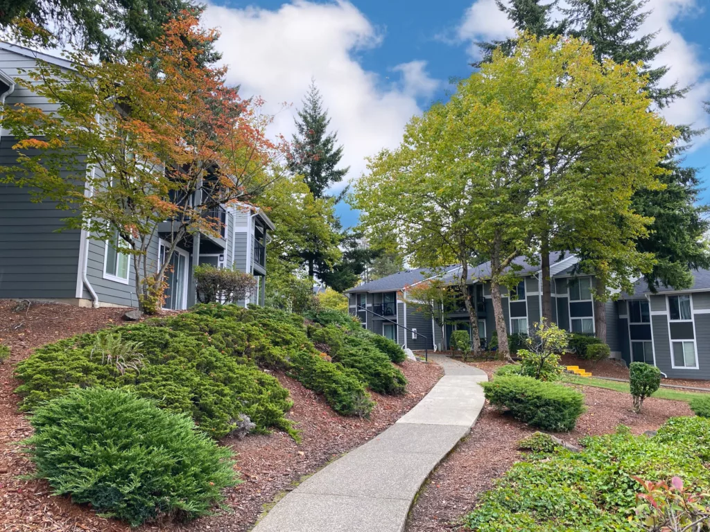 Benson Village apartments in Kent, WA