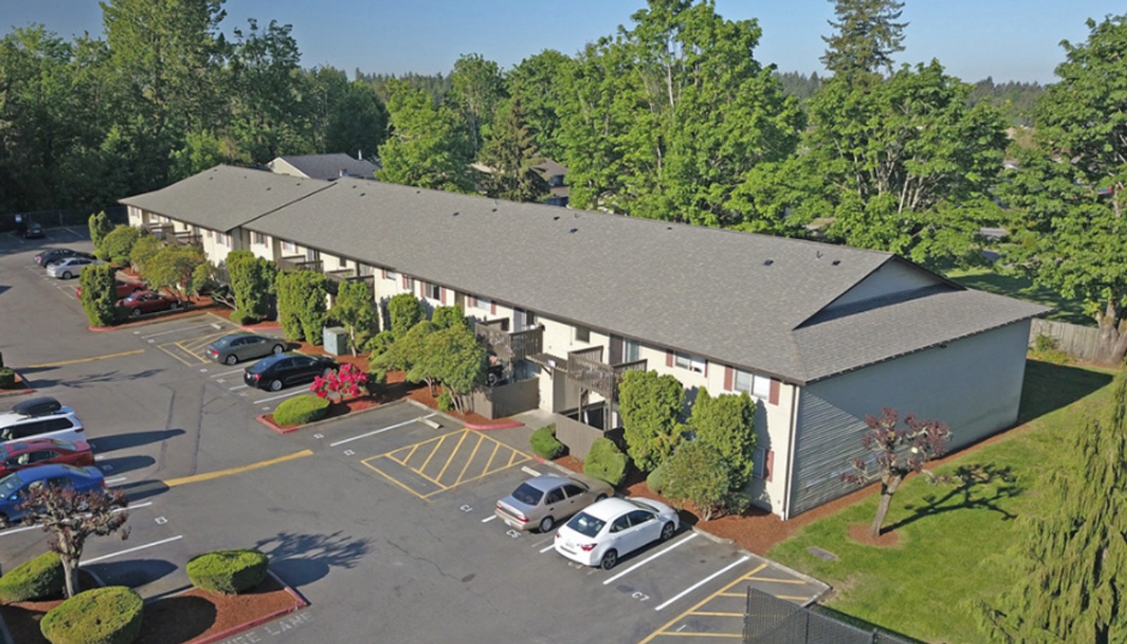 Exterior at Brookside apartments in Kent, WA