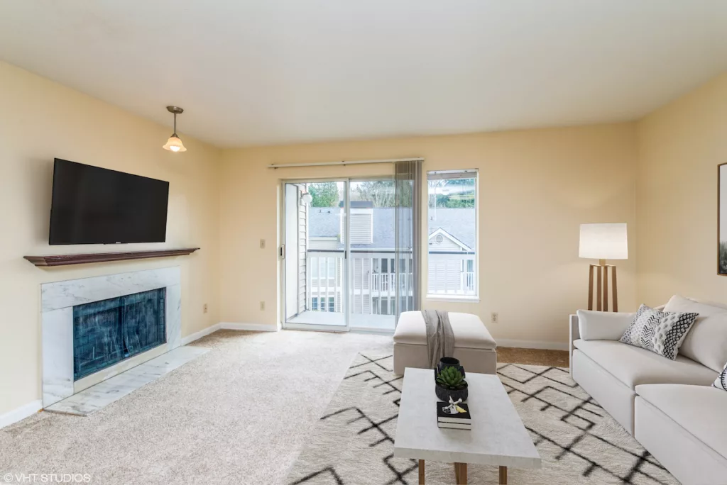 Living room at Pacific Heights apartments in Federal Way, WA