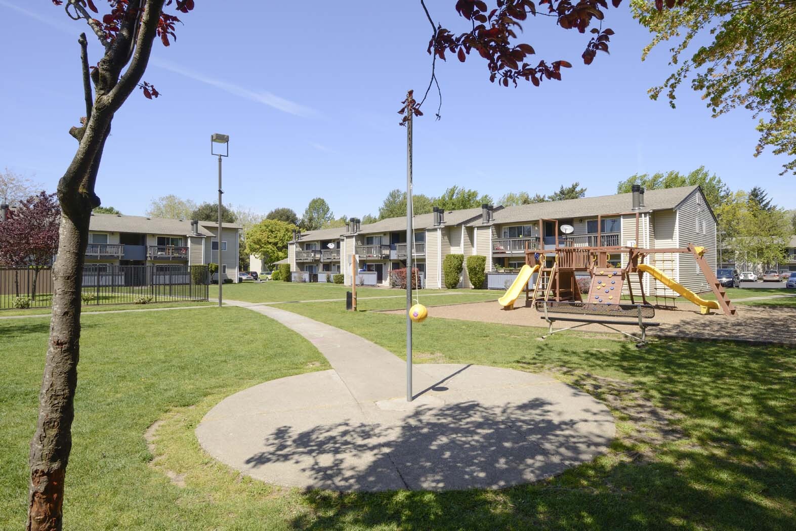 Exterior at Arbor Chase apartments in Kent, WA